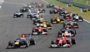 782949-formula-1-f-1-race-racing[1]