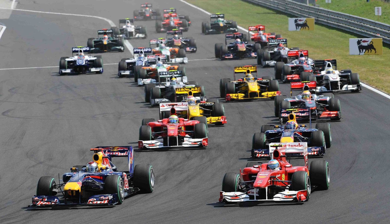 782949-formula-1-f-1-race-racing[1]