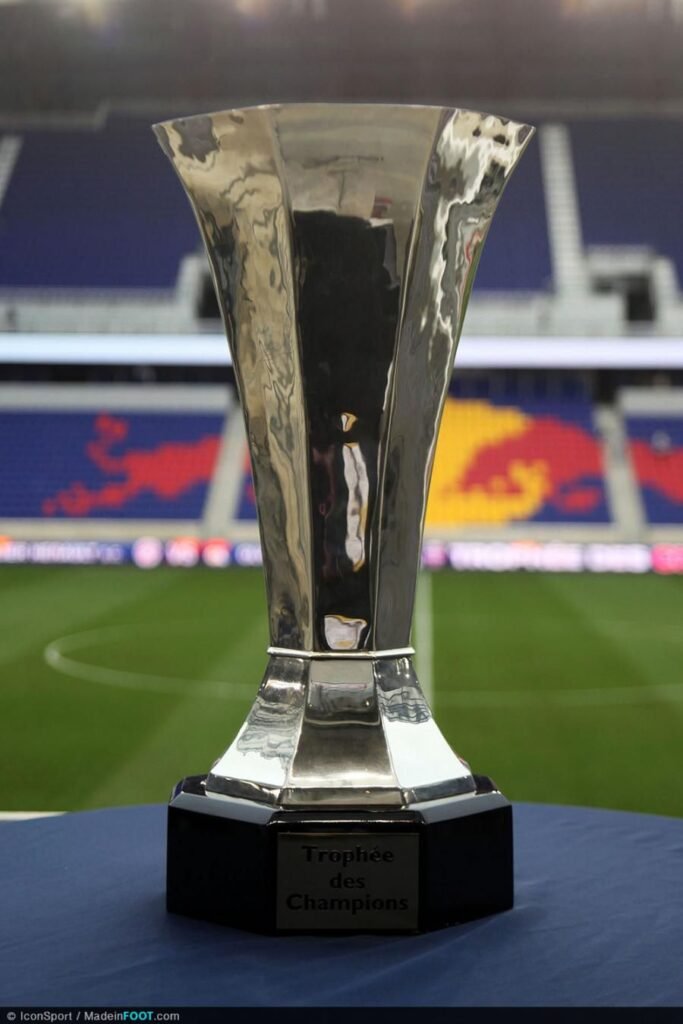 Supercoppa: Lens 1 - Paris Saint-Germain 0 decide Thauvin