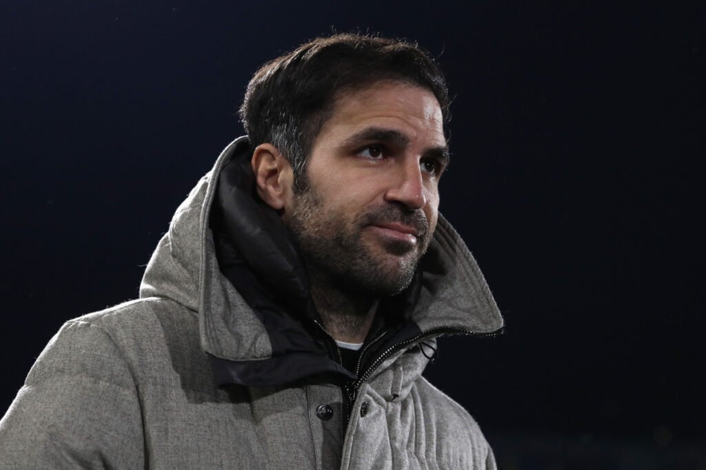 ⚪ Il nuovo Como di Fabregas: possesso, aggressività e mercato da grande squadra Il nuovo Como di Fabregas tra possesso palla pressing alto e mercato