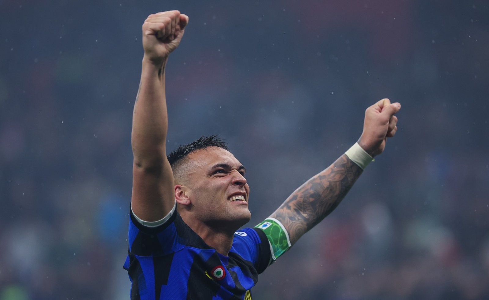 🔵⚫️ Bomba dall'Spagna: Real Madrid pronto al folle assalto da 150 milioni per Lautaro! 🔵⚫️ Bomba dall’Spagna: Real Madrid pronto al folle assalto da 150 milioni per Lautaro!